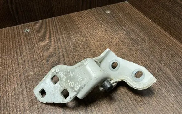 Citroen Jumper Front door lower hinge 