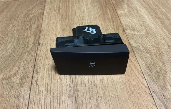 Opel Insignia A Traction control (ASR) switch 13286941