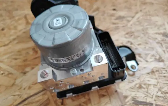 Volkswagen T-Roc ABS Pump 5Q0614517GB