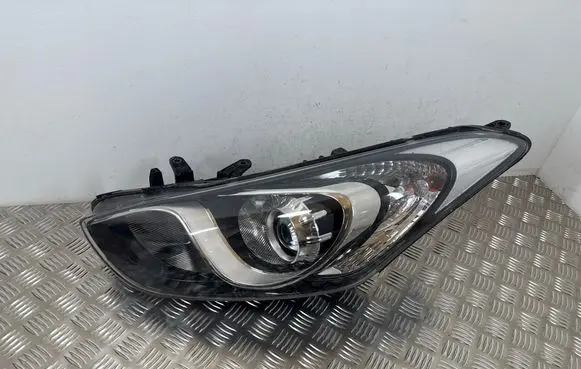 Hyundai i30 Headlight/headlamp 92101A6060 L009H1902T6