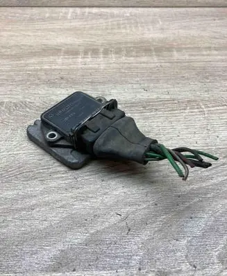 Audi 80 90 B3 Ignition amplifier control unit 191905351B