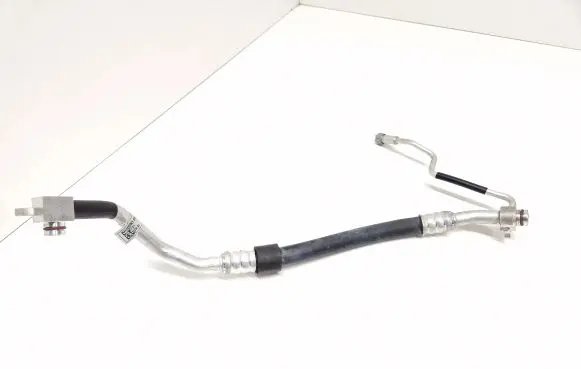 Audi A4 S4 B9 Air conditioning (A/C) pipe/hose 8W1816740