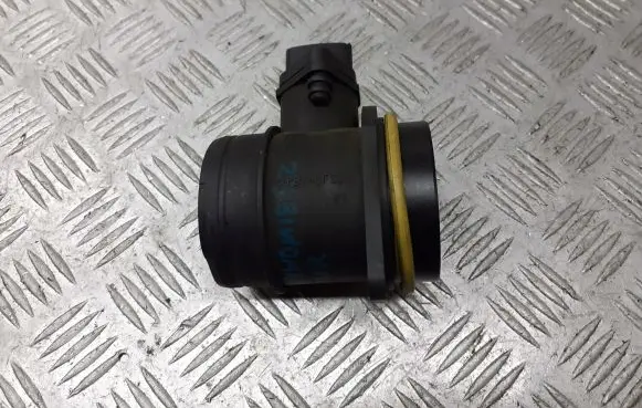 Chrysler PT Cruiser Mass air flow meter 05033109AB