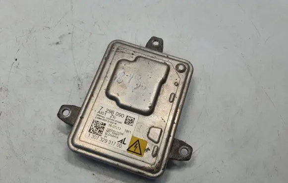 BMW 5 F10 F11 Headlight ballast module Xenon 130732931700 7296090 7317408