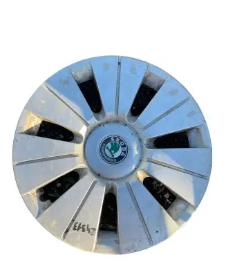 Skoda Fabia Mk1 (6Y) R15 wheel hub/cap/trim 640601147H