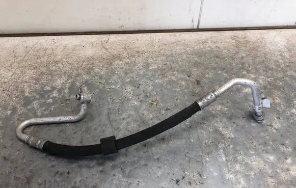 Audi Q3 8U Air conditioning (A/C) pipe/hose 8U0816721L