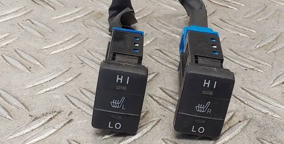 Toyota Auris E180 Seat heating switch 