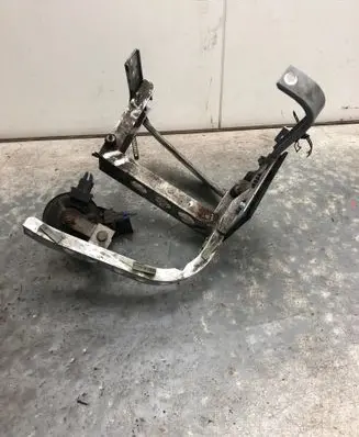 Audi A8 S8 D2 4D Front bumper mounting bracket 4D0821137 4D0959115
