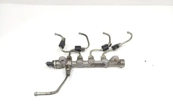 Fuel main line pipe