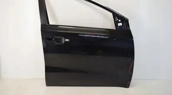 KIA Sportage Front door