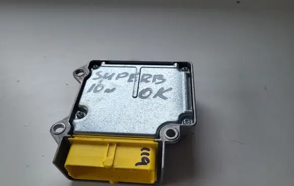Skoda Superb B6 (3T) Airbag control unit/module