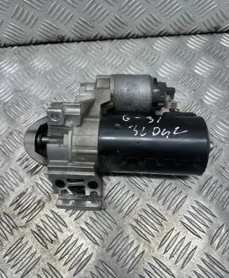 BMW 5 G30 G31 Starter motor 8589891 20171015 0001148515