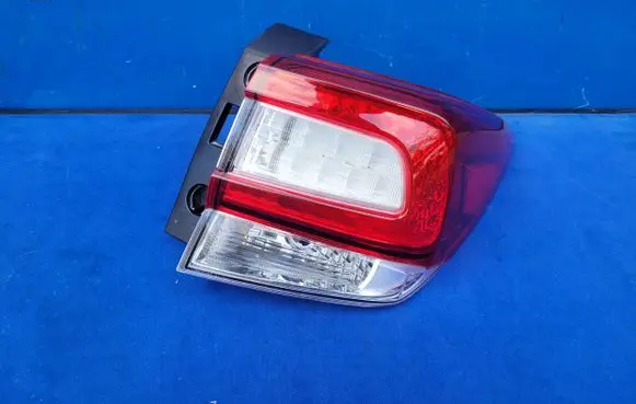 Subaru XV II Rear/tail lights 84201FL041