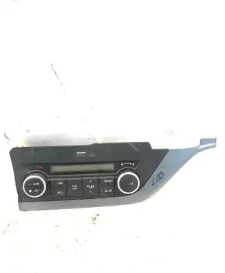 Toyota Auris E180 Climate control unit 5590002460 7004J37A