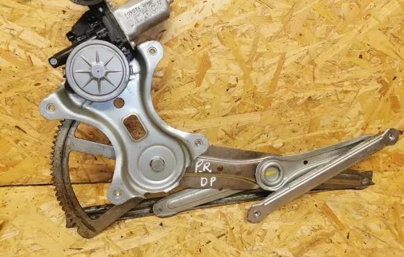 Toyota Hilux (AN10, AN20, AN30) Front door window regulator with motor 857100K010 AE2621002980