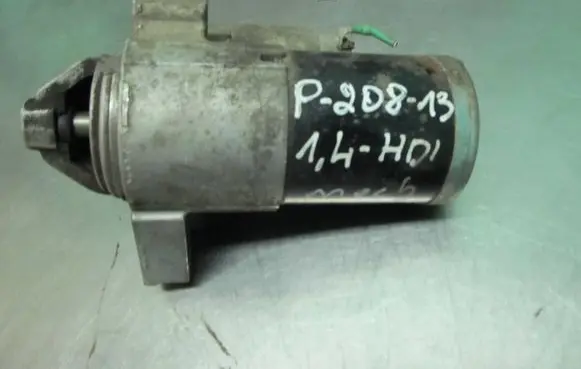 Peugeot 208 Starter motor M000T22473 9801667780