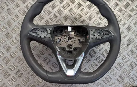 Opel Combo E Steering wheel YQ001181YX