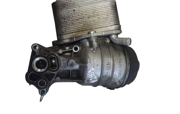 Volvo XC60 Oil filter mounting bracket 8G9N6L600AA