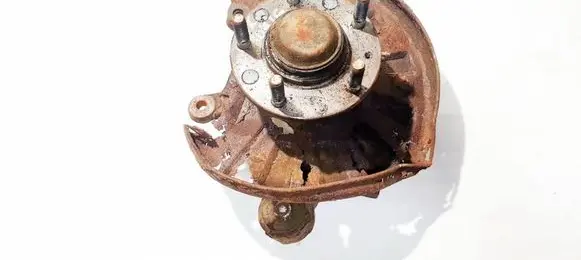 Hyundai Tiburon Rear wheel hub