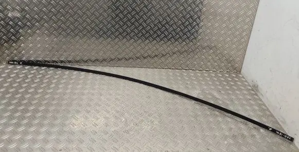 Roof trim bar molding cover