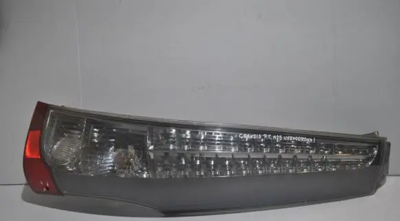 Mitsubishi Grandis Rear/tail lights