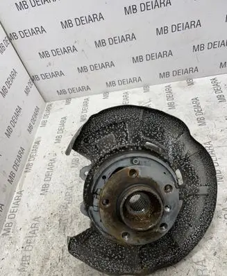BMW X5 F15 Rear wheel hub 6877218