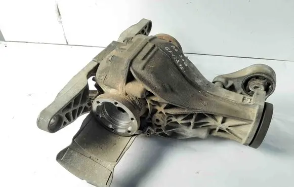 Audi A6 S6 C6 4F Rear differential 4E0501713 2820285