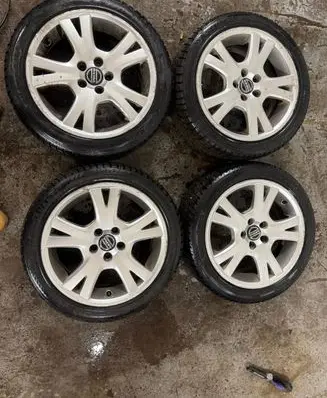 Volvo V70 R17 alloy rim 30643770