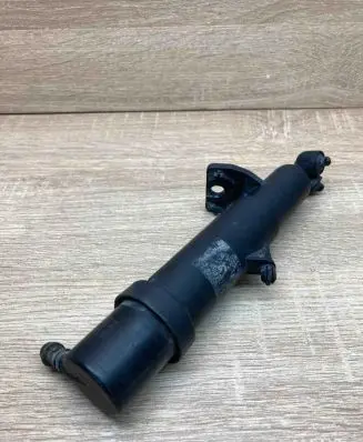 Mercedes-Benz E W210 Windscreen/windshield washer pump MBWasherPump LeftSide