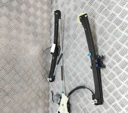 Audi A3 8Y Front door electric window regulator 0130822716 5Q0959802B