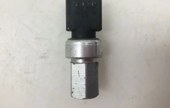 Volkswagen Sharan Air conditioning (A/C) pressure sensor 1J0959126