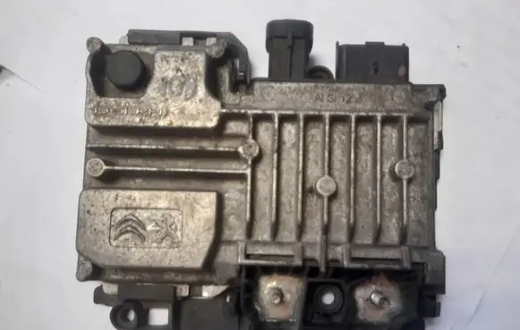 Citroen C4 Cactus Engine start stop button switch 9810858280