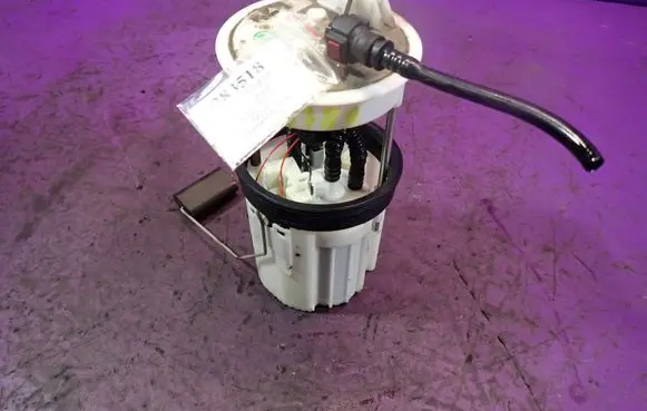 Nissan Almera Tino In-tank fuel pump