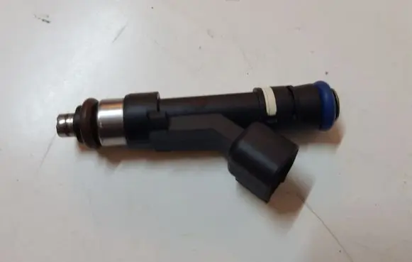 Ford Mustang VI Fuel injector JR3E9F593AB