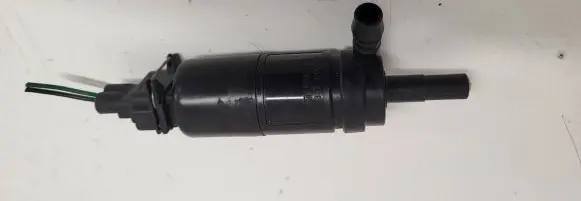 Ford Mondeo Mk III Headlight washer pump 0392040010 0703680