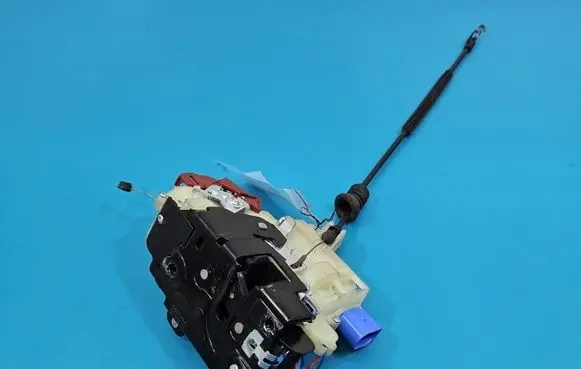 Seat Ibiza III (6L) Front door lock IMPRK1604249