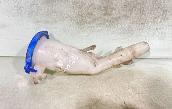 Ford Focus Windshield washer fluid reservoir/tank Bm5117c615a