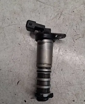 BMW 5 F10 F11 Camshaft vanos timing valve 11367585776 7585776 13151214