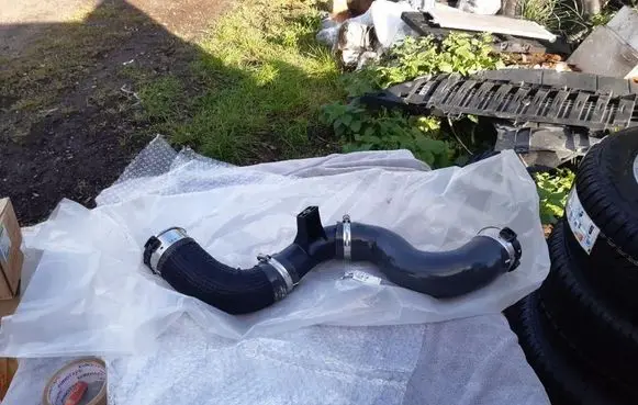 Opel Movano B Intercooler hose/pipe 144605647R