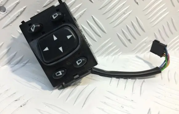 Mercedes-Benz S W220 Wing mirror switch A2208211551