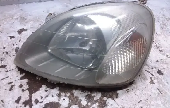 Toyota Yaris Headlight/headlamp 52002