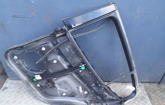 Porsche Panamera (970) Rear window lifting mechanism without motor
