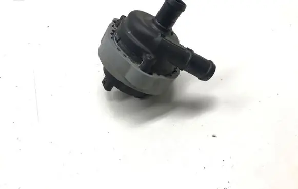 Jaguar I-Pace Electric auxiliary coolant/water pump J9D318D474AA J9D38501AA