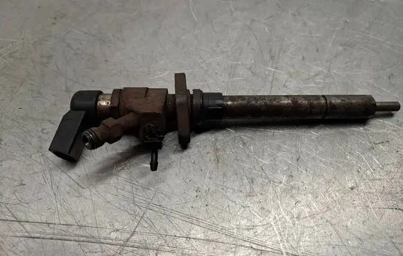Ford Galaxy Fuel injector 9657144580