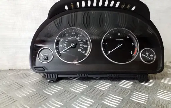 BMW 5 F10 F11 Speedometer (instrument cluster) 9291416 1036908460