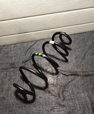 Porsche Macan (95B) Rear coil spring