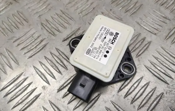 Audi A4 S4 B8 8K ESP (stability system) control unit 8K0907637