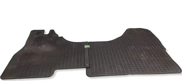 Iveco Daily 4th gen Front floor mat 