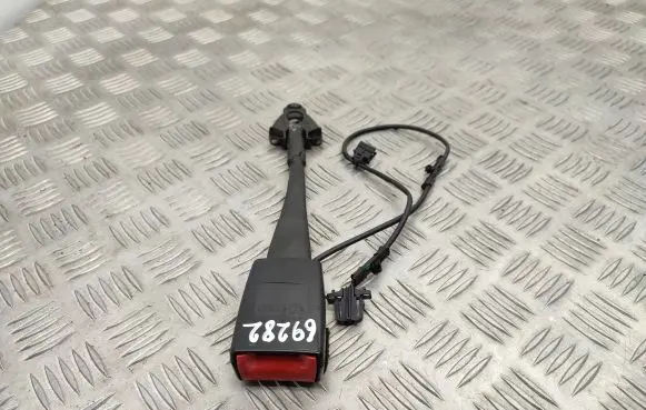 Audi A4 S4 B8 8K Front seatbelt buckle 8K0857755G