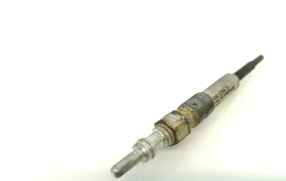Skoda Superb B6 (3T) Glow plug N10591608